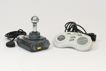PC Joystick und Gamepad (ca. 2000)